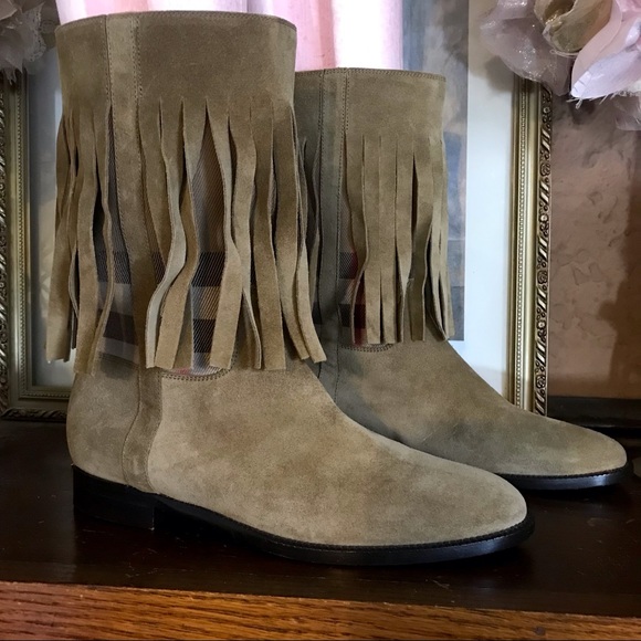 BURBERRY "NORLAND" TAN SUEDE FRINGE BOOT WITH NOVA CHECK TWILL PATTERN (36) - Picture 7 of 15